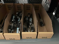 Partij kwasten en verfbakjes - afbeelding 10 van  13