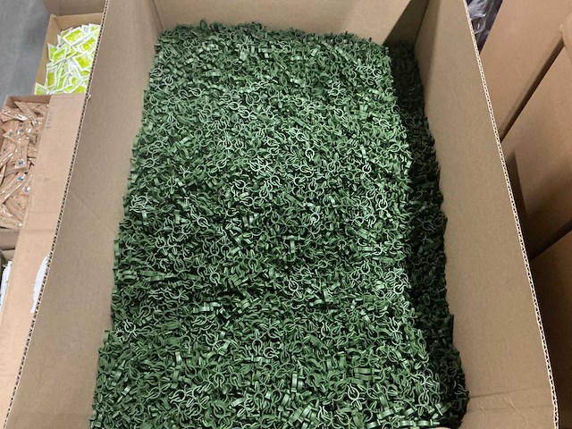 Partij label clip medium green (135000x) - afbeelding 1 van  4