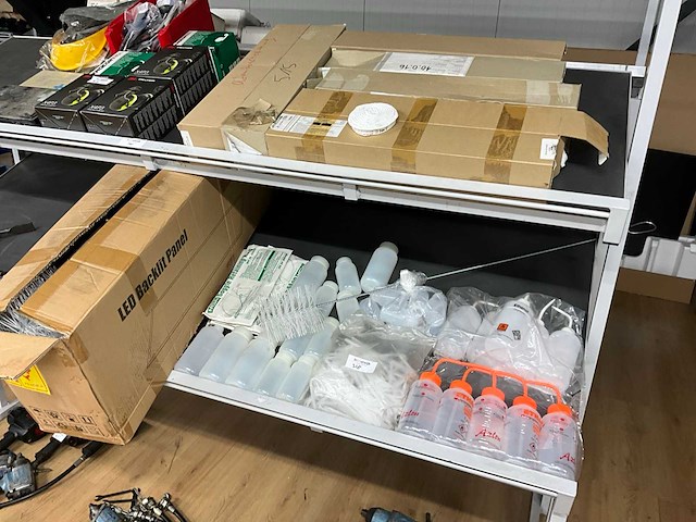 Partij laboratorium expendables - afbeelding 1 van  5