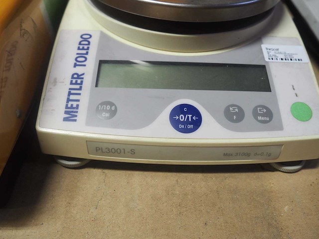 Partij laboratorium weegschalen van satorious, mettler, en philips - afbeelding 8 van  11