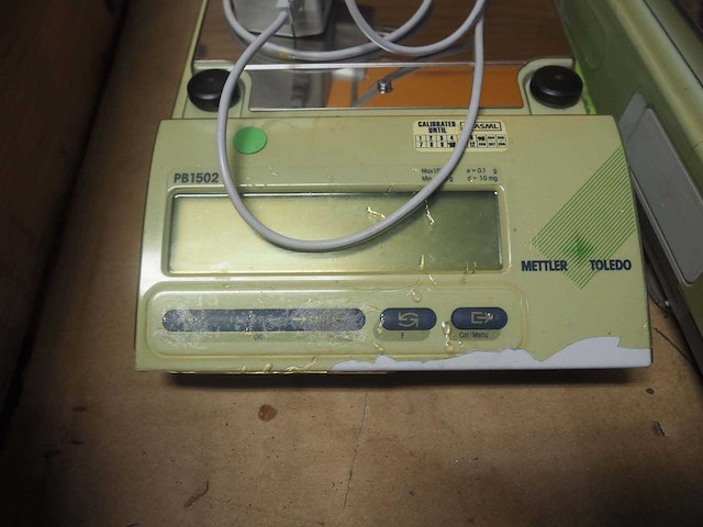 Partij laboratorium weegschalen van satorious, mettler, en philips - afbeelding 10 van  11