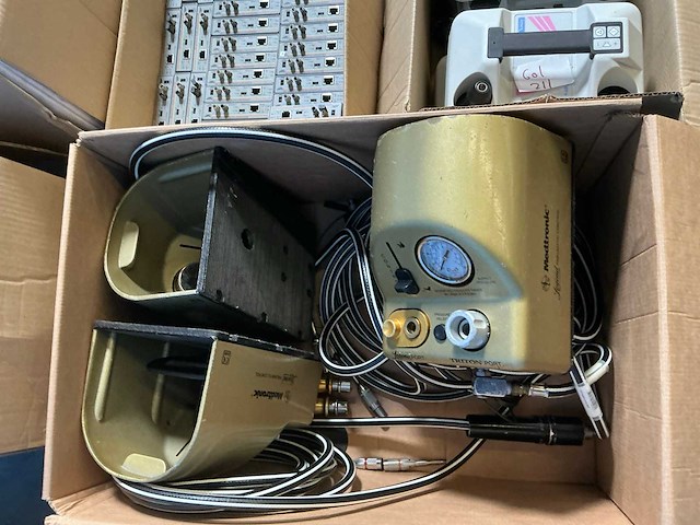 Partij laboratoriumapparatuur - afbeelding 4 van  8