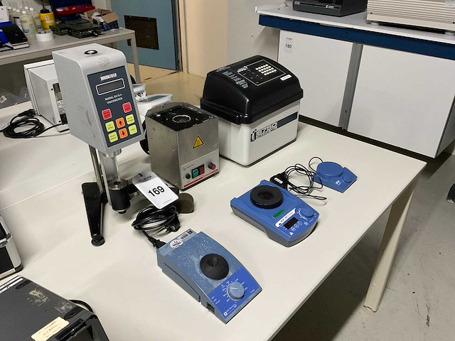 Partij laboratoriumapparatuur - afbeelding 7 van  14