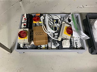 Partij laboratoriumapparatuur - afbeelding 5 van  30