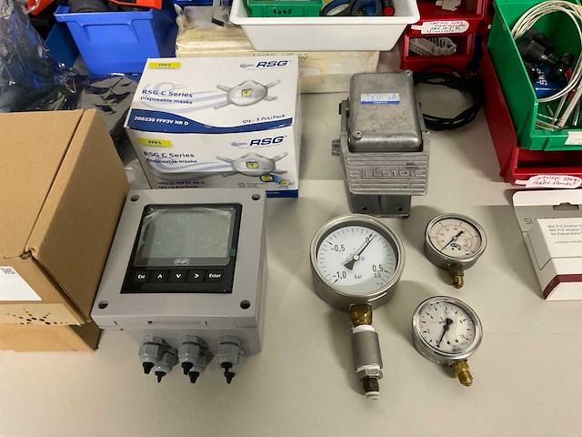 Partij laboratoriumapparatuur - afbeelding 26 van  30