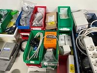 Partij laboratoriumapparatuur - afbeelding 27 van  30