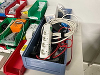 Partij laboratoriumapparatuur - afbeelding 28 van  30