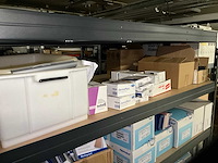 Partij laboratoriumbenodigdheden - afbeelding 15 van  66