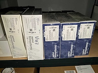 Partij laboratoriumbenodigdheden - afbeelding 27 van  66