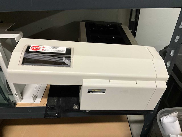 Partij laboratoriumbenodigdheden - afbeelding 54 van  66