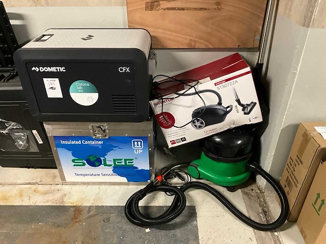 Partij laboratoriumbenodigdheden - afbeelding 61 van  66