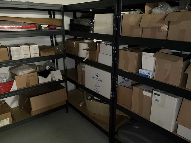 Partij laboratoriumbenodigdheden - afbeelding 65 van  66