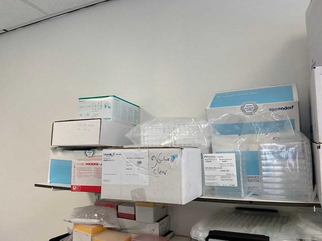 Partij laboratoriumverbruiksartikelen en disposables - afbeelding 37 van  40