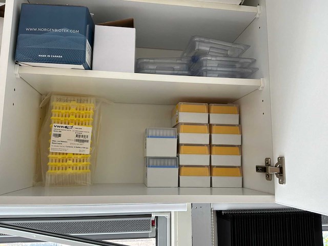 Partij laboratoriumverbruiksartikelen en disposables - afbeelding 38 van  40