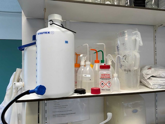 Partij laboratoriumverbruiksartikelen en disposables - afbeelding 11 van  27