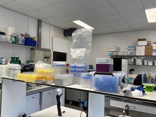 Partij laboratoriumverbruiksartikelen en disposables - afbeelding 16 van  27