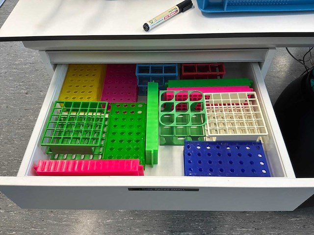 Partij laboratoriumverbruiksartikelen en disposables - afbeelding 17 van  27