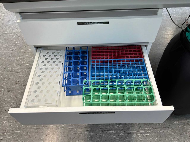 Partij laboratoriumverbruiksartikelen en disposables - afbeelding 18 van  27