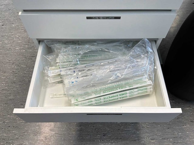 Partij laboratoriumverbruiksartikelen en disposables - afbeelding 19 van  27