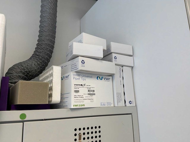 Partij laboratoriumverbruiksartikelen en disposables - afbeelding 36 van  40