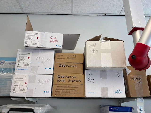 Partij laboratoriumverbruiksartikelen en disposables - afbeelding 27 van  27