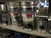 Partij lakverf, diverse soorten en merken o.a. sikkens, wijzonol & sigma - afbeelding 15 van  16