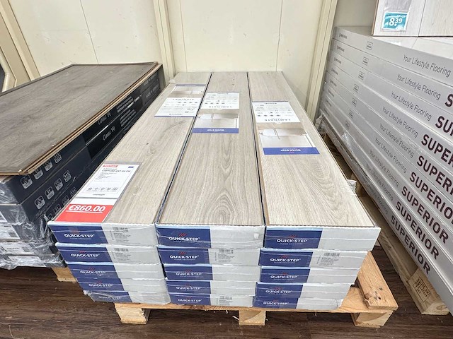 Partij laminaat op drie pallets - afbeelding 3 van  4