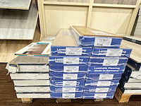 Partij laminaat op drie pallets - afbeelding 2 van  3