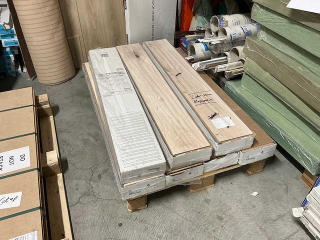 Partij laminaat/pvc vloeren - afbeelding 2 van  2