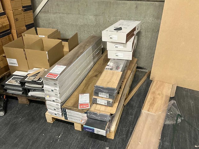 Partij laminaatvloeren - afbeelding 1 van  6