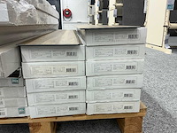 Partij laminaatvloeren - afbeelding 2 van  6