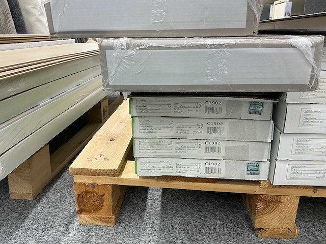 Partij laminaatvloeren - afbeelding 3 van  6