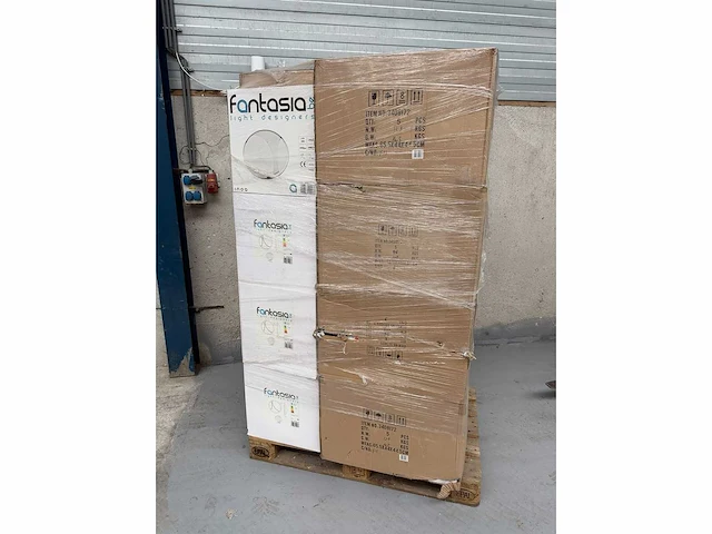 Partij lampen 38 pallets - afbeelding 29 van  41