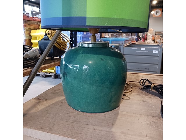 Partij lampen en lampenkappen, by louise en designers guild - afbeelding 9 van  28