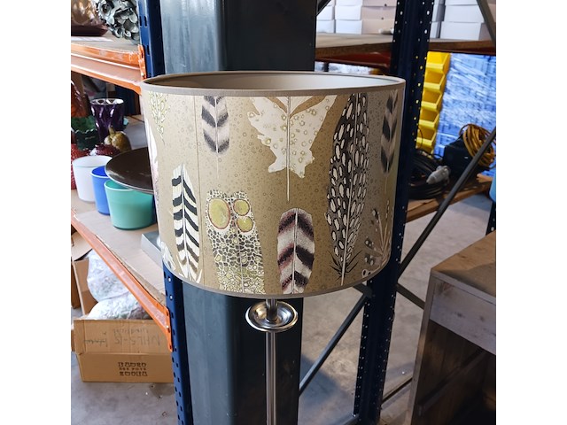 Partij lampen en lampenkappen, by louise en designers guild - afbeelding 11 van  28