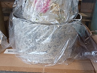 Partij lampen en lampenkappen, by louise en designers guild - afbeelding 18 van  28