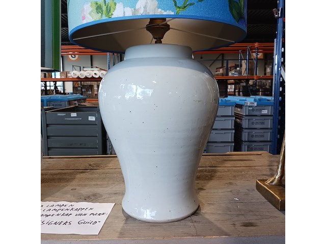 Partij lampen en lampenkappen, by louise en designers guild - afbeelding 27 van  28