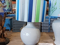 Partij lampen en lampenkappen, by louise en designers guild - afbeelding 28 van  28