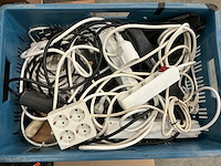 Partij lampen en toebehoren - afbeelding 3 van  18