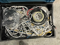 Partij lampen en toebehoren - afbeelding 5 van  18