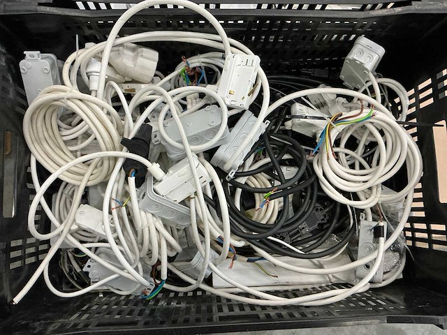 Partij lampen en toebehoren - afbeelding 12 van  18