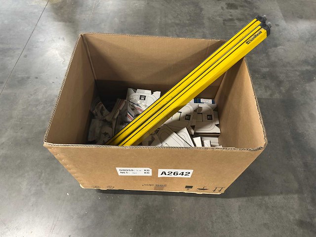 Partij lampen & lichtgordijn & accessoires - afbeelding 1 van  5