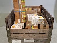 Partij lampen, , o.a. nissen - afbeelding 1 van  6