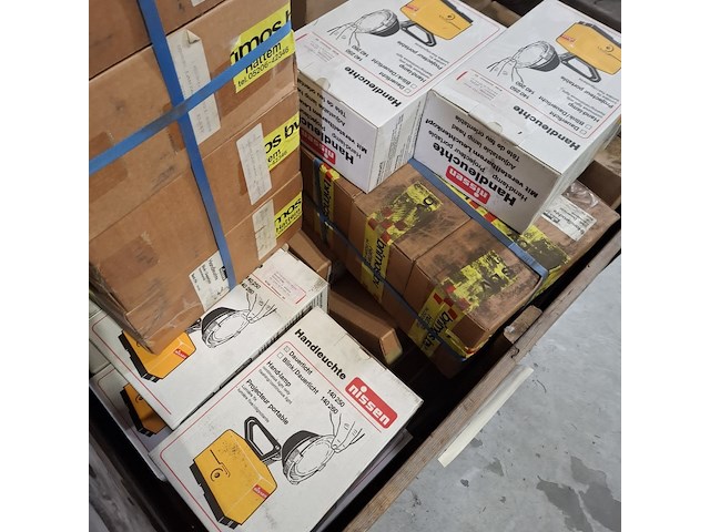 Partij lampen, , o.a. nissen - afbeelding 3 van  6