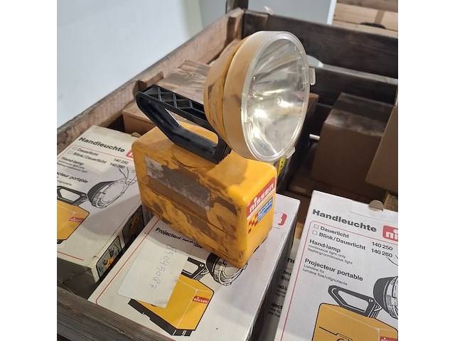 Partij lampen, , o.a. nissen - afbeelding 5 van  6