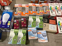 Partij lampen pitten (89x) - afbeelding 2 van  11