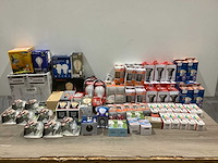 Partij lampen pitten (89x) - afbeelding 1 van  11