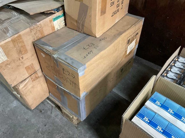 Partij lampen - afbeelding 4 van  27