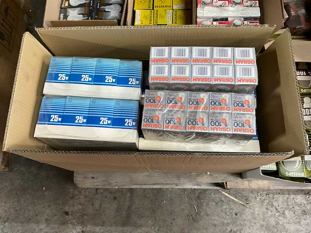 Partij lampen - afbeelding 8 van  27