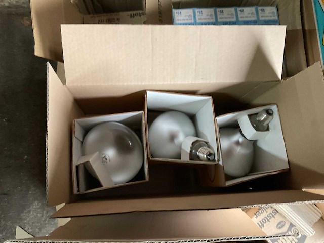 Partij lampen - afbeelding 19 van  27